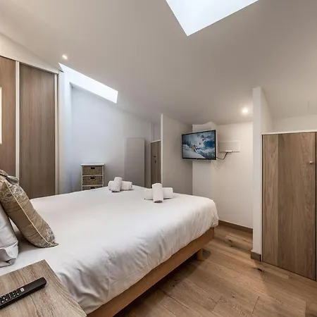 Lägenhet Cozy Penthouse With View & Parking *